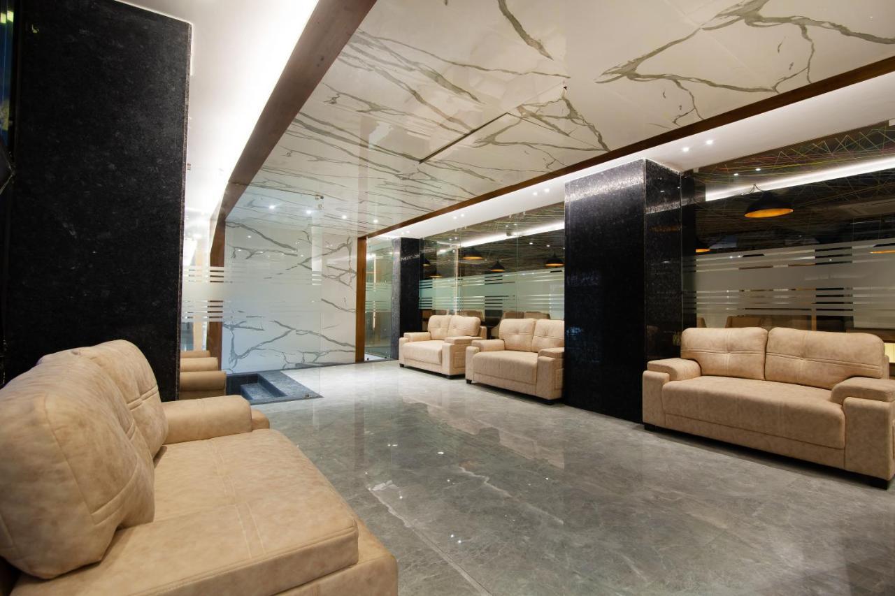 Hotel Stanley By Foxi Group- Near Delhi International Airport Нью-Дели Экстерьер фото
