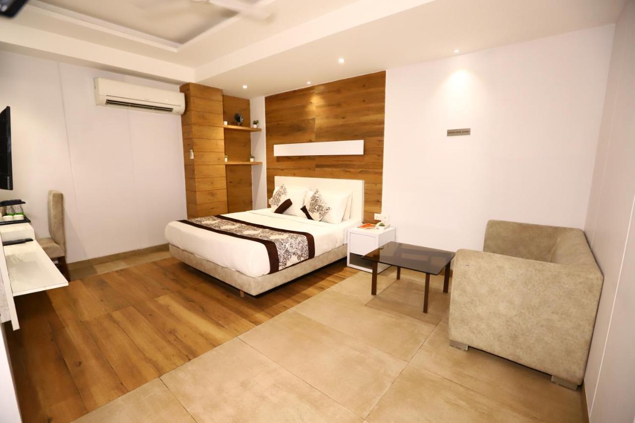 Hotel Stanley By Foxi Group- Near Delhi International Airport Нью-Дели Экстерьер фото