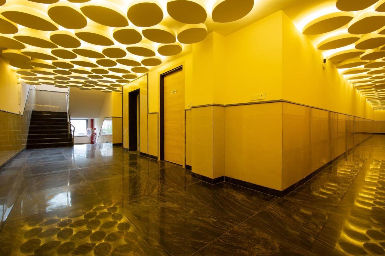 Hotel Stanley By Foxi Group- Near Delhi International Airport Нью-Дели Экстерьер фото