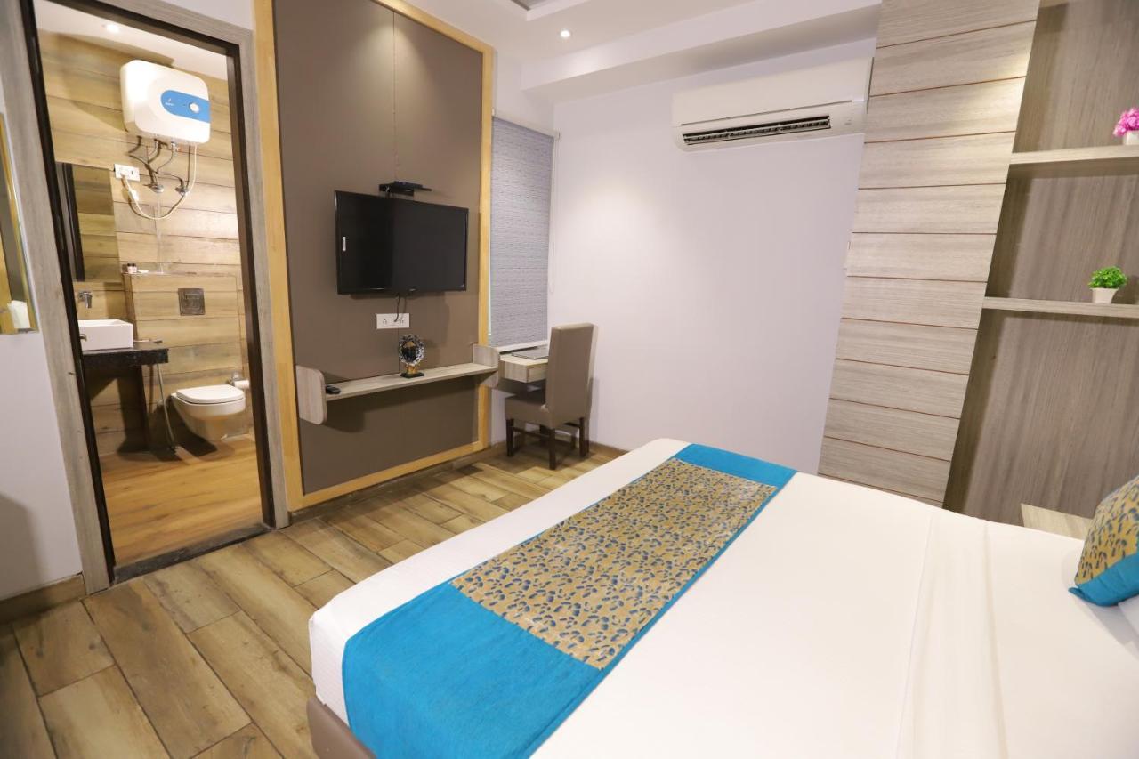 Hotel Stanley By Foxi Group- Near Delhi International Airport Нью-Дели Экстерьер фото